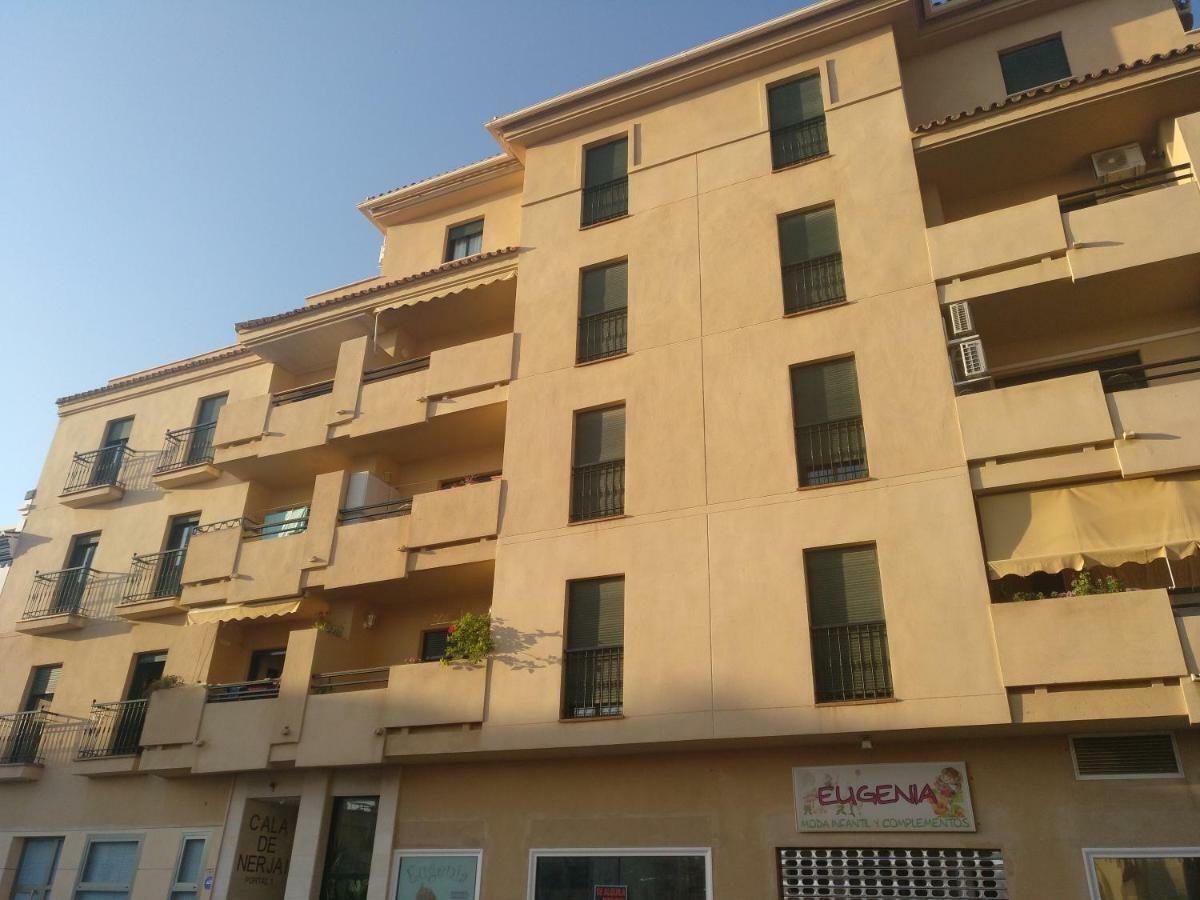 Apartamento Cala De Nerja-Lovely Exterior photo
